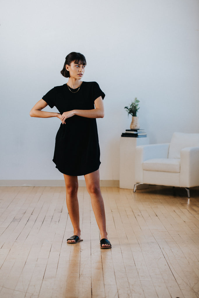 Kat T-Shirt Dress in Black