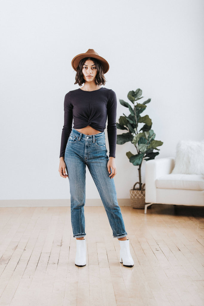 Parisian extreme rip mom jeans in charcoal | ASOS