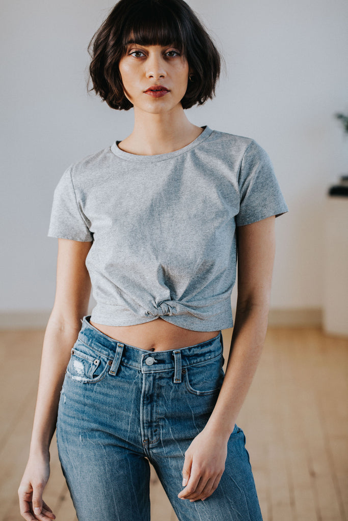 Penny Crop Knot Tee in Gray